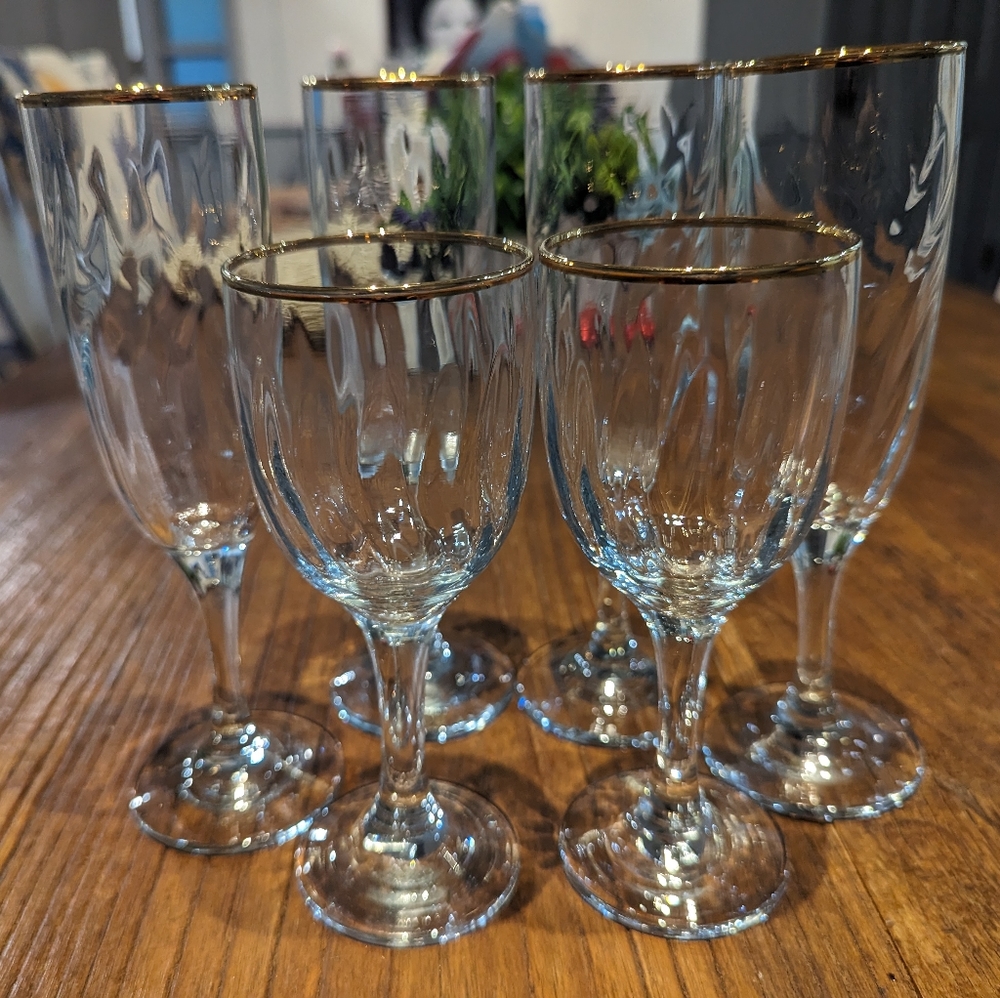 Gold rim glass champagne